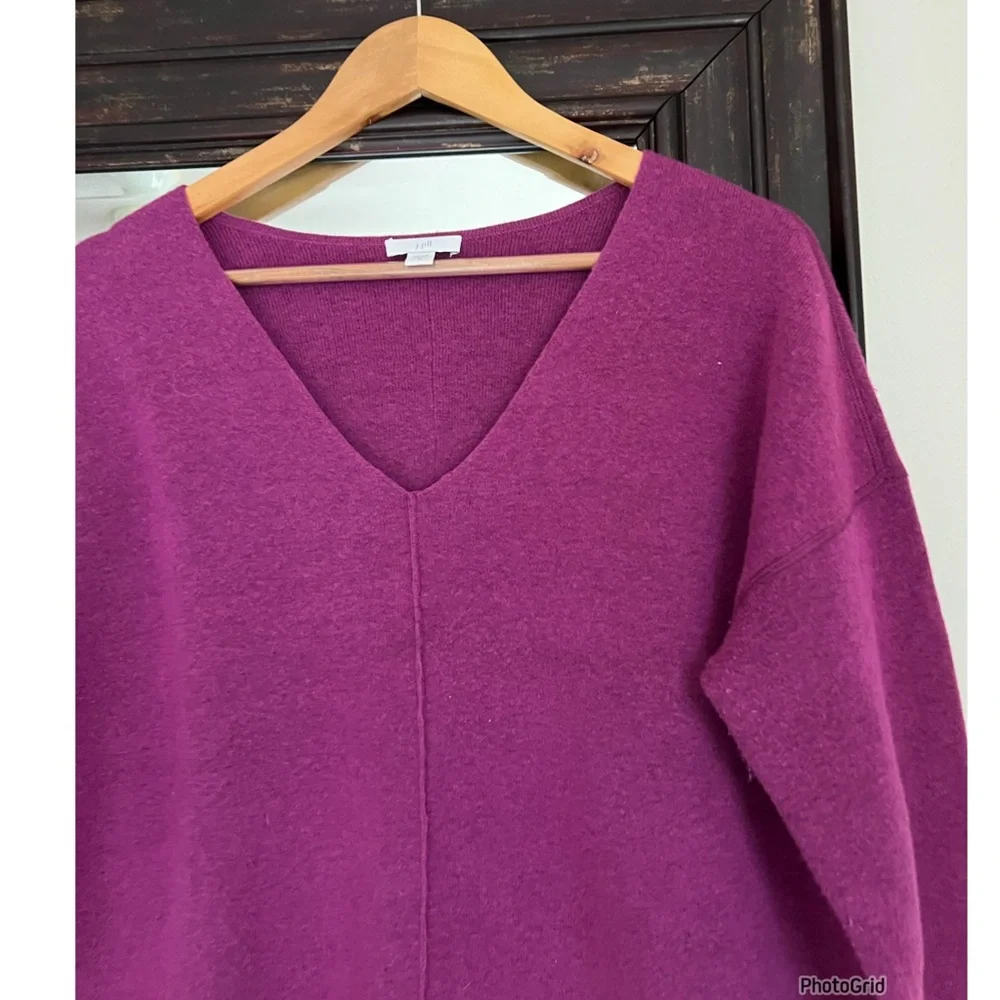 J. Jill Women's V-Neck Majestic Pink Saphire Sweater Sz M Excellent Condition - Picture 4 of 7
